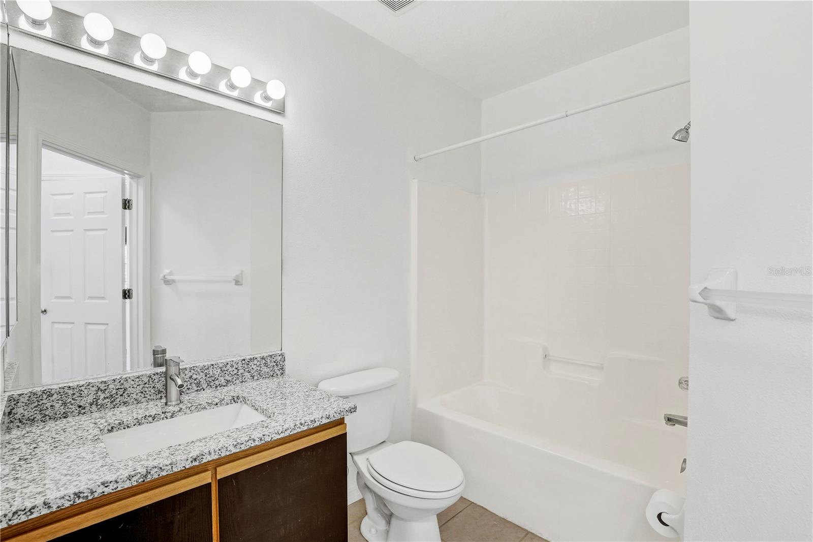 Image 30 of 40 For 6014 Portsdale Place 202