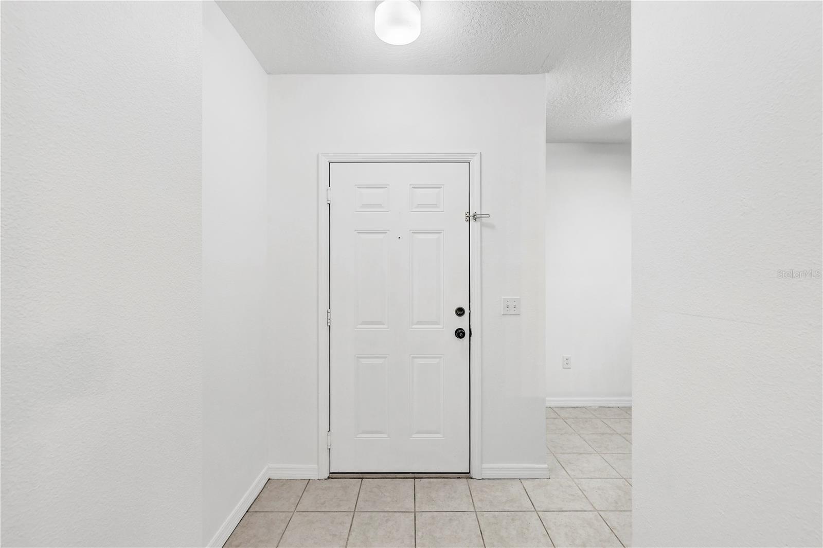 Image 6 of 40 For 6014 Portsdale Place 202
