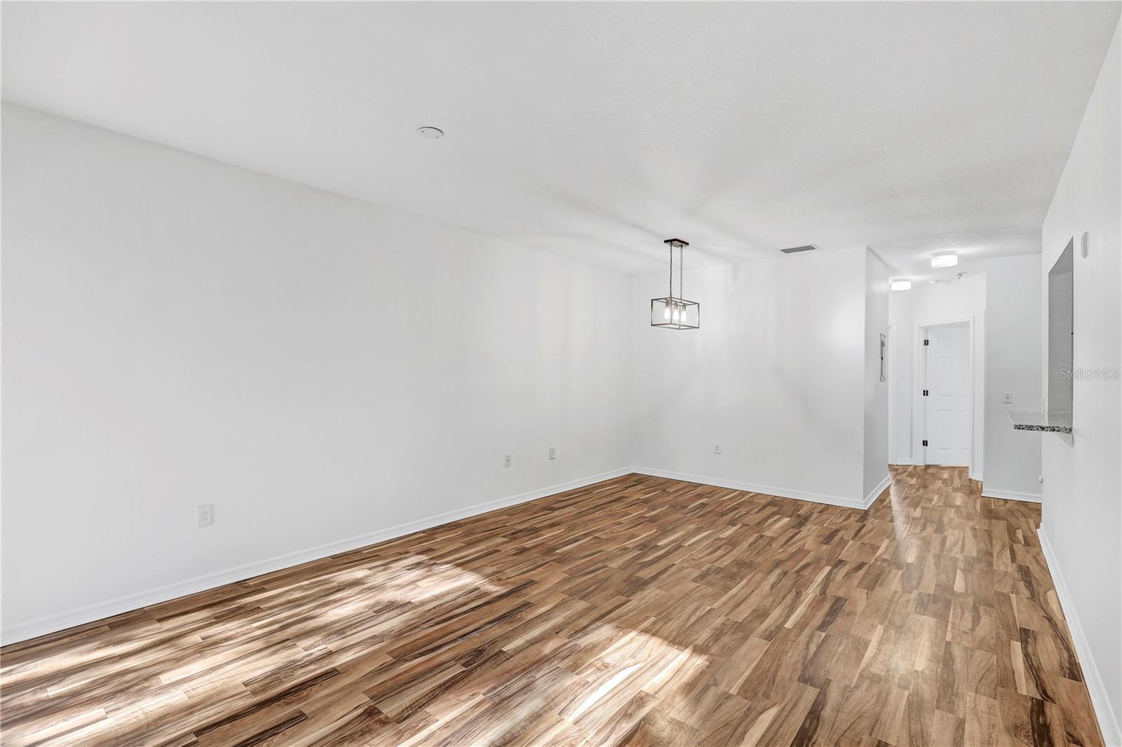 Image 7 of 40 For 6014 Portsdale Place 202