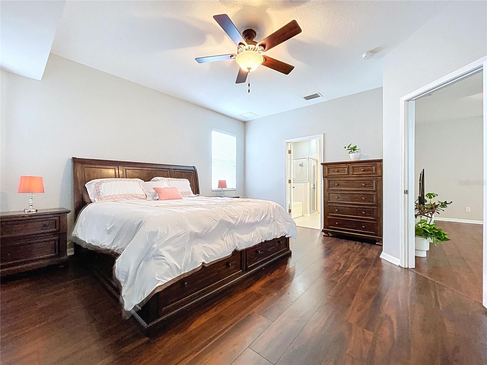 Image 18 of 48 For 19540 Sunset Bay Drive