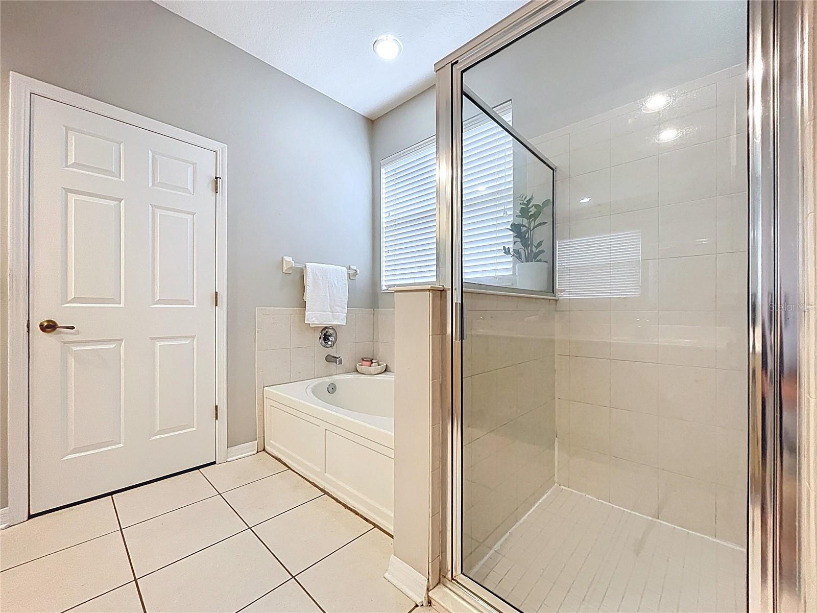 Image 23 of 48 For 19540 Sunset Bay Drive