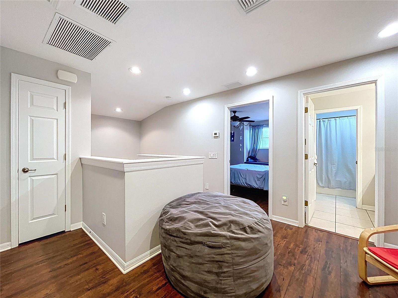 Image 26 of 48 For 19540 Sunset Bay Drive