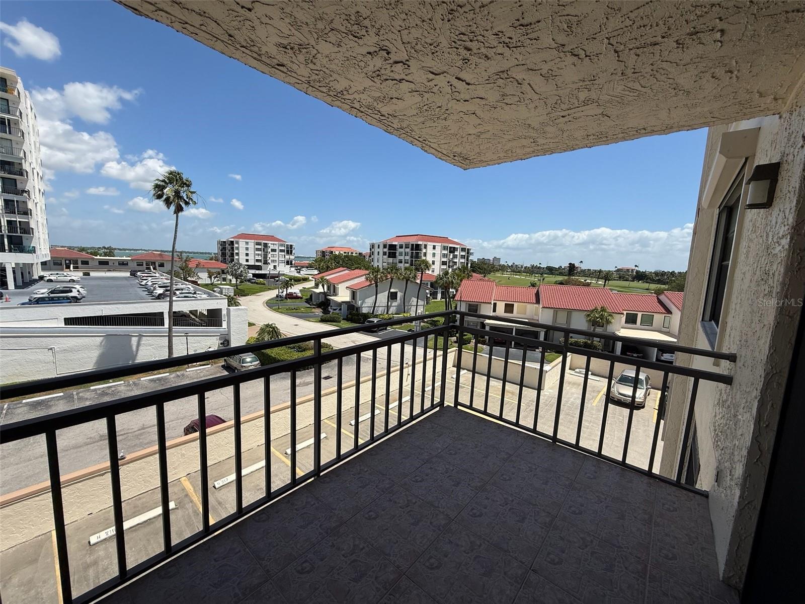 Image 11 of 22 For 6279 Sun Boulevard 403