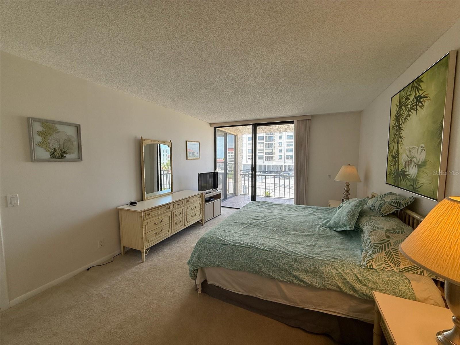 Image 17 of 22 For 6279 Sun Boulevard 403