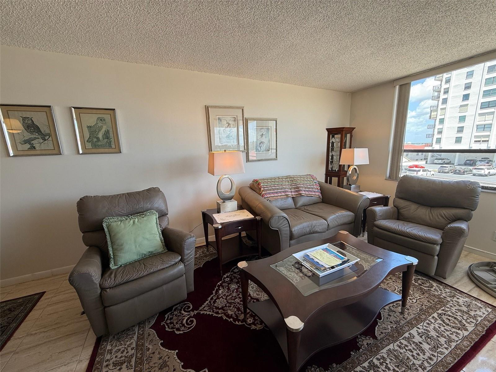 Image 3 of 22 For 6279 Sun Boulevard 403