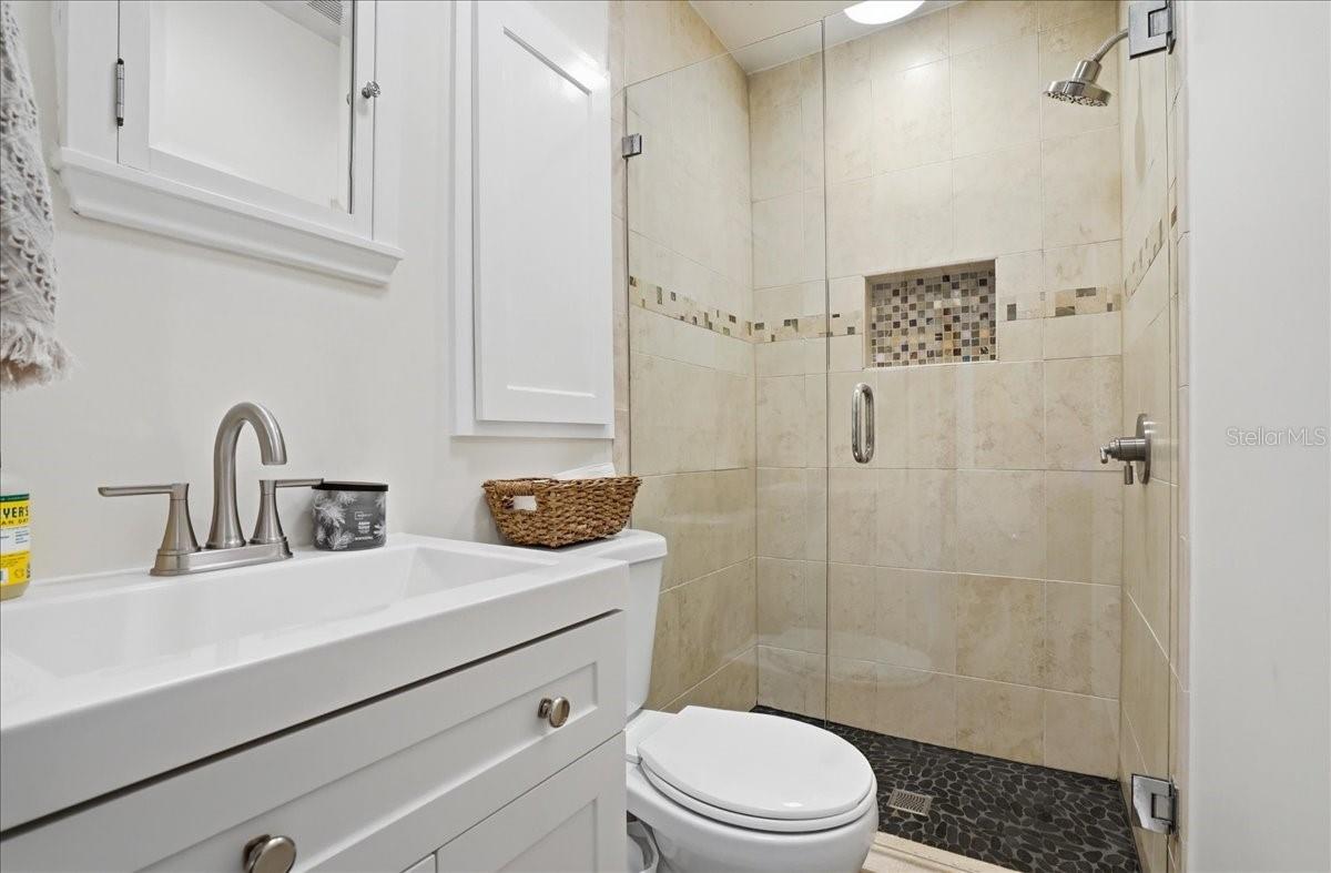 Image 16 of 62 For 700 66th Avenue S