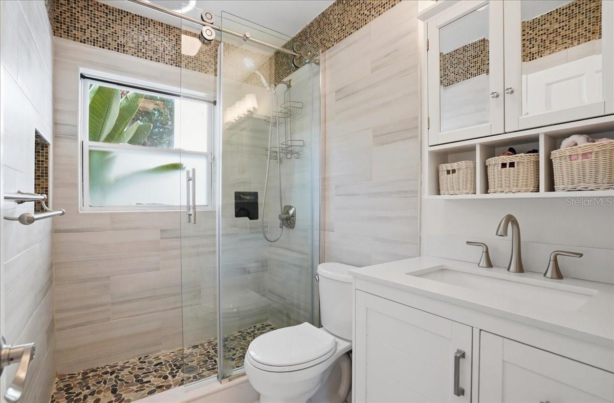 Image 20 of 62 For 700 66th Avenue S