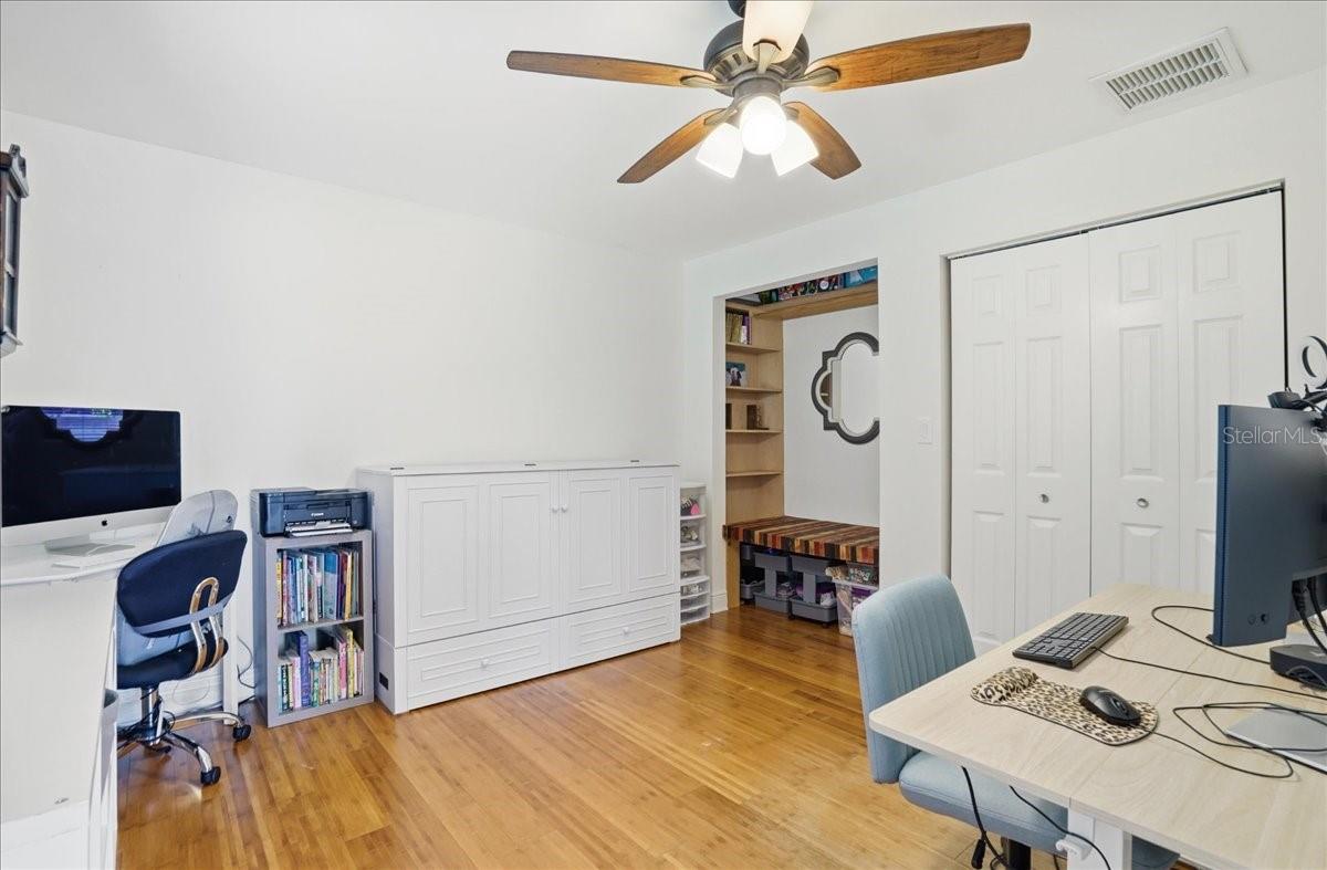 Image 25 of 62 For 700 66th Avenue S