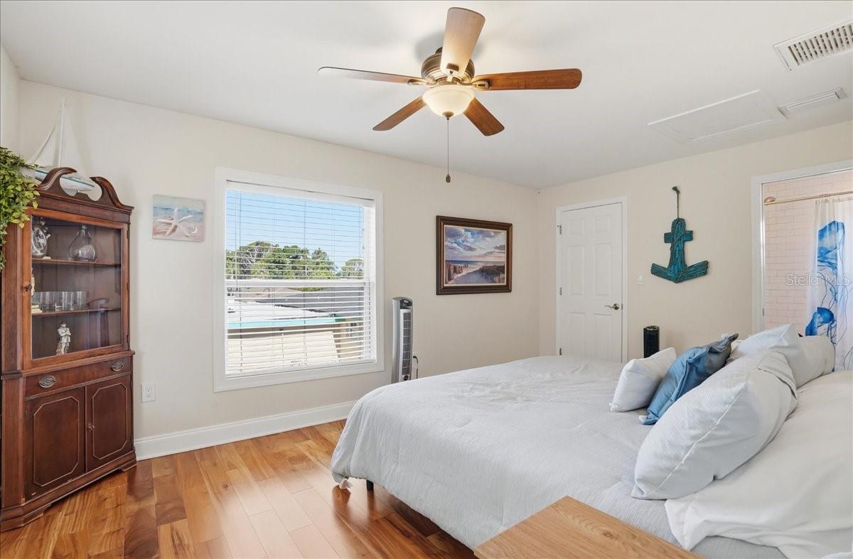 Image 28 of 62 For 700 66th Avenue S