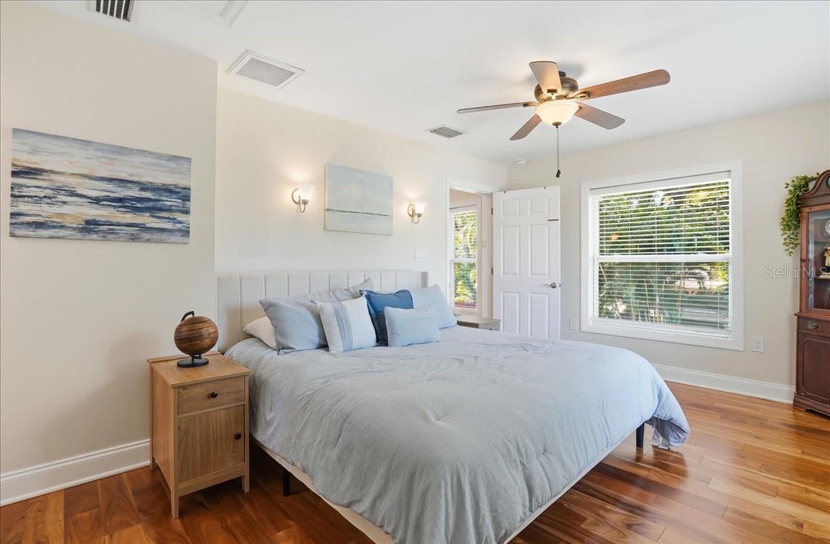 Image 30 of 62 For 700 66th Avenue S