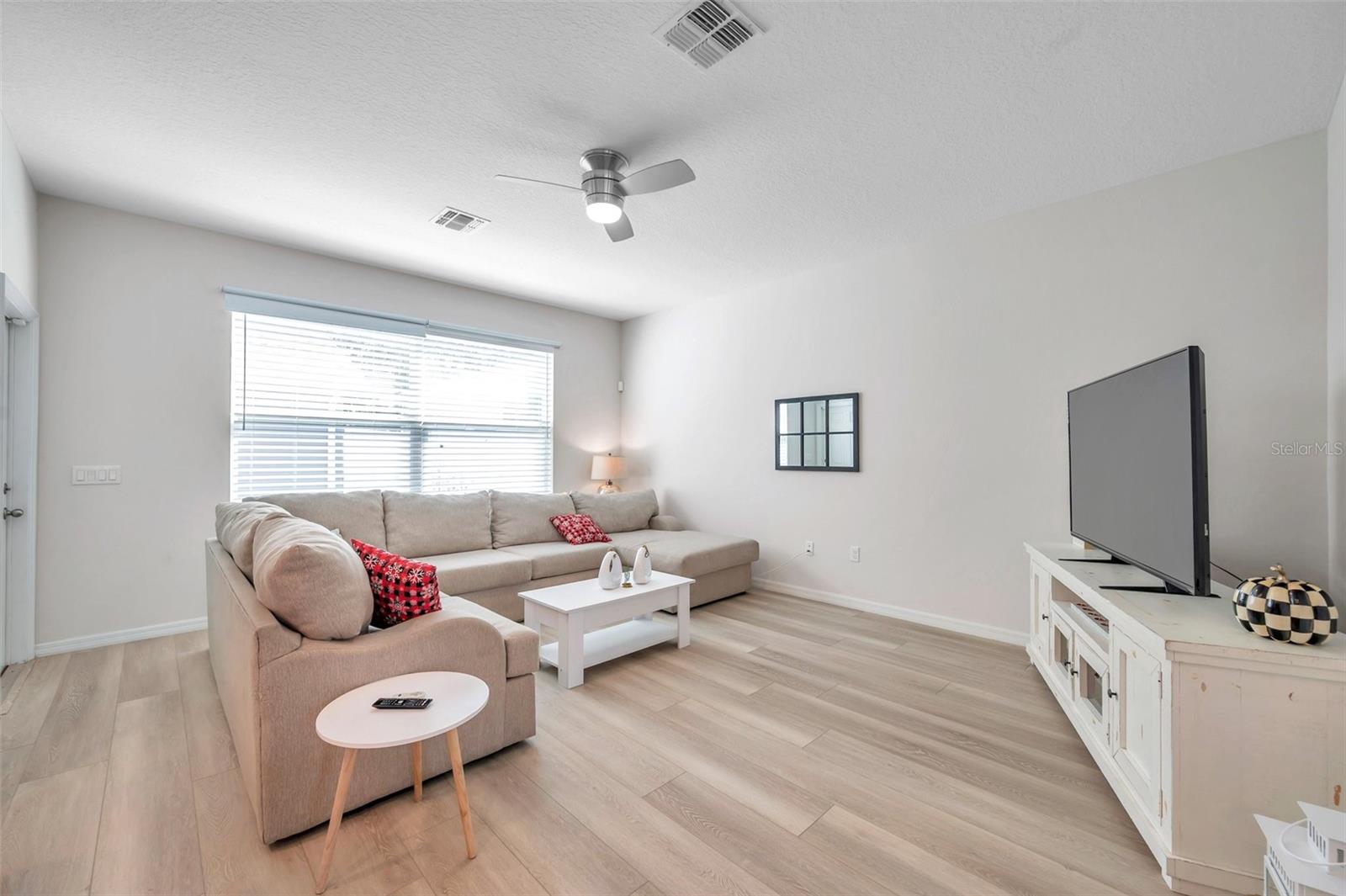 Image 12 of 55 For 4966 Avalon Park Boulevard