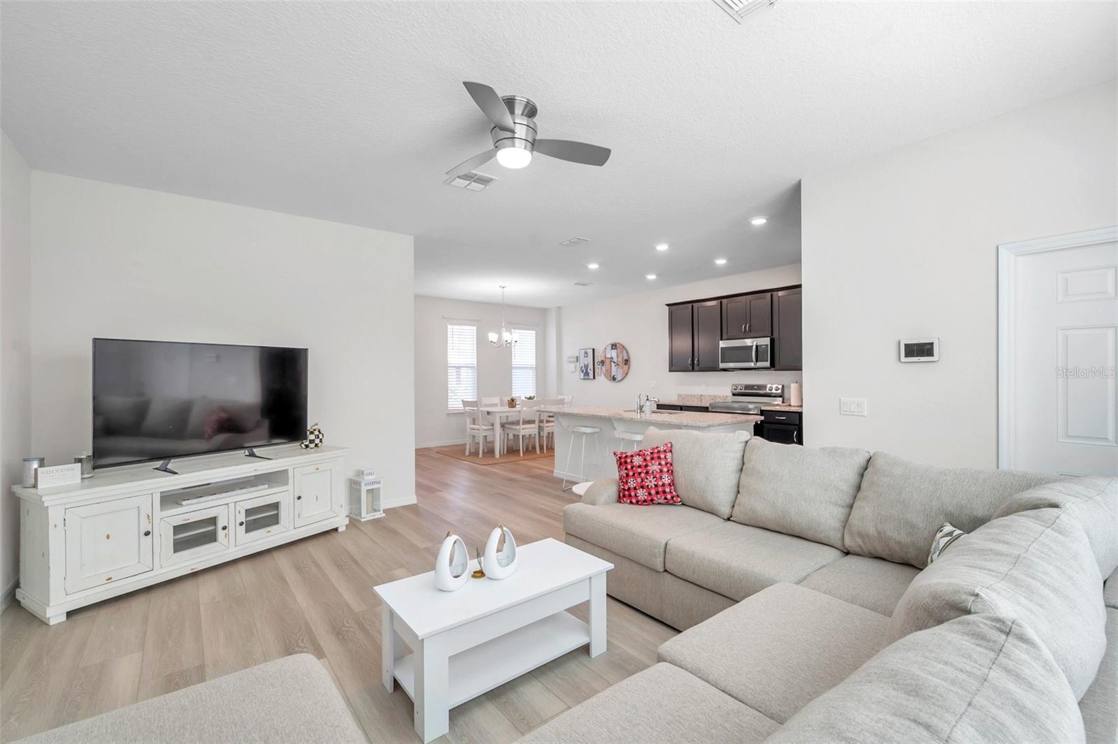 Image 13 of 55 For 4966 Avalon Park Boulevard