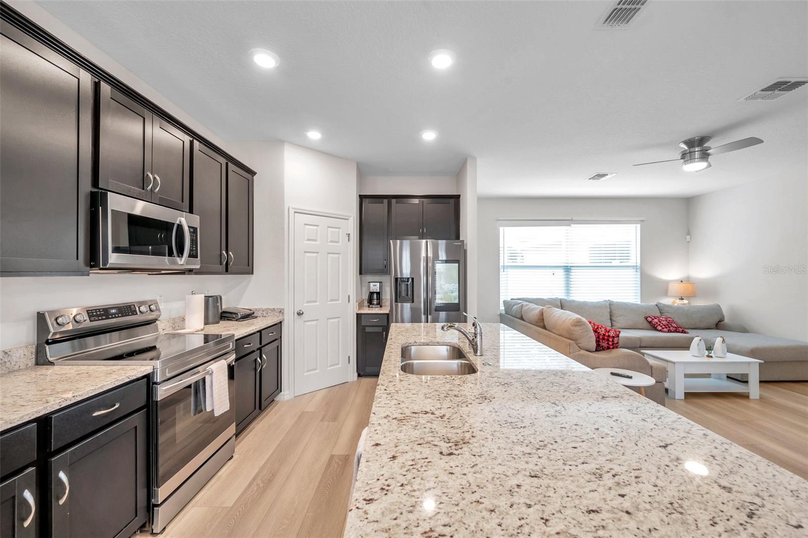 Image 15 of 55 For 4966 Avalon Park Boulevard