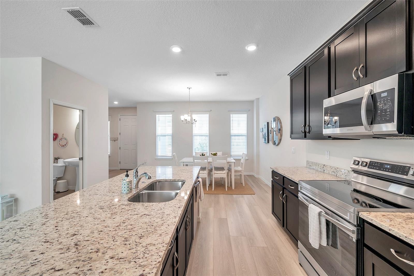 Image 17 of 55 For 4966 Avalon Park Boulevard