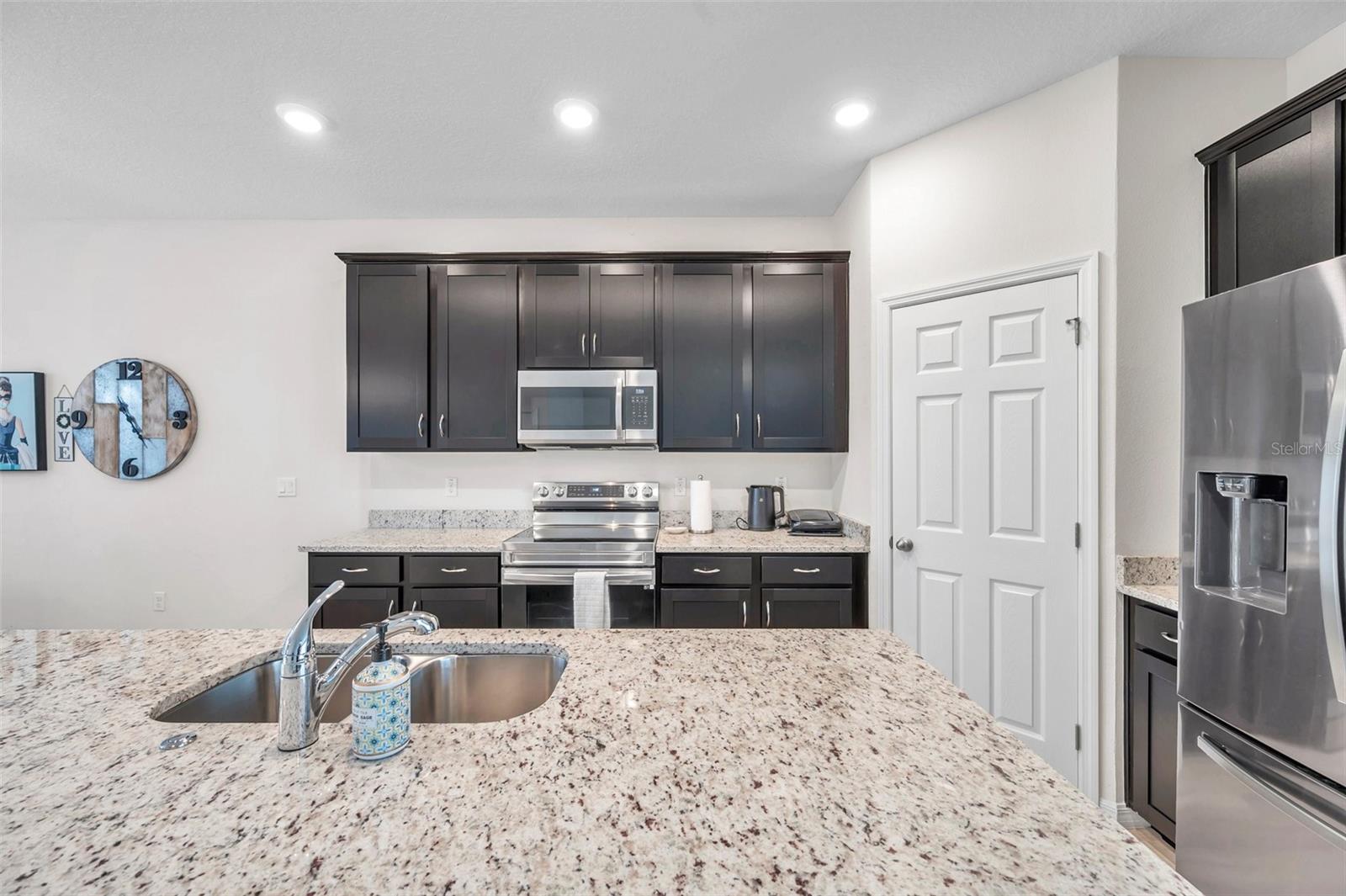 Image 21 of 55 For 4966 Avalon Park Boulevard