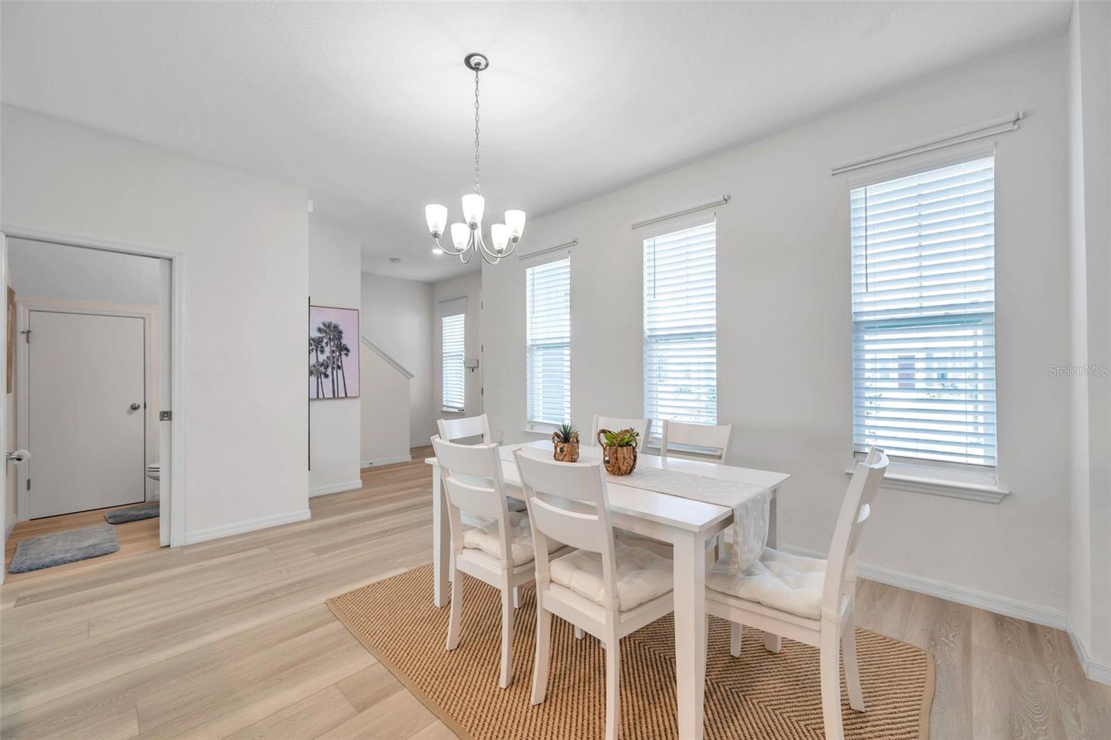 Image 22 of 55 For 4966 Avalon Park Boulevard