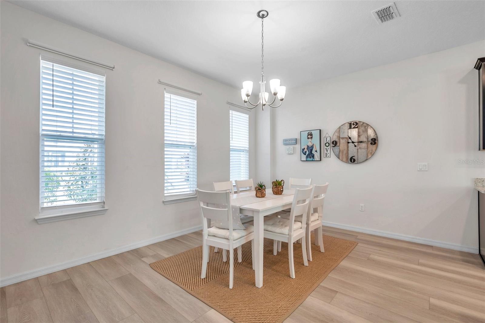 Image 23 of 55 For 4966 Avalon Park Boulevard