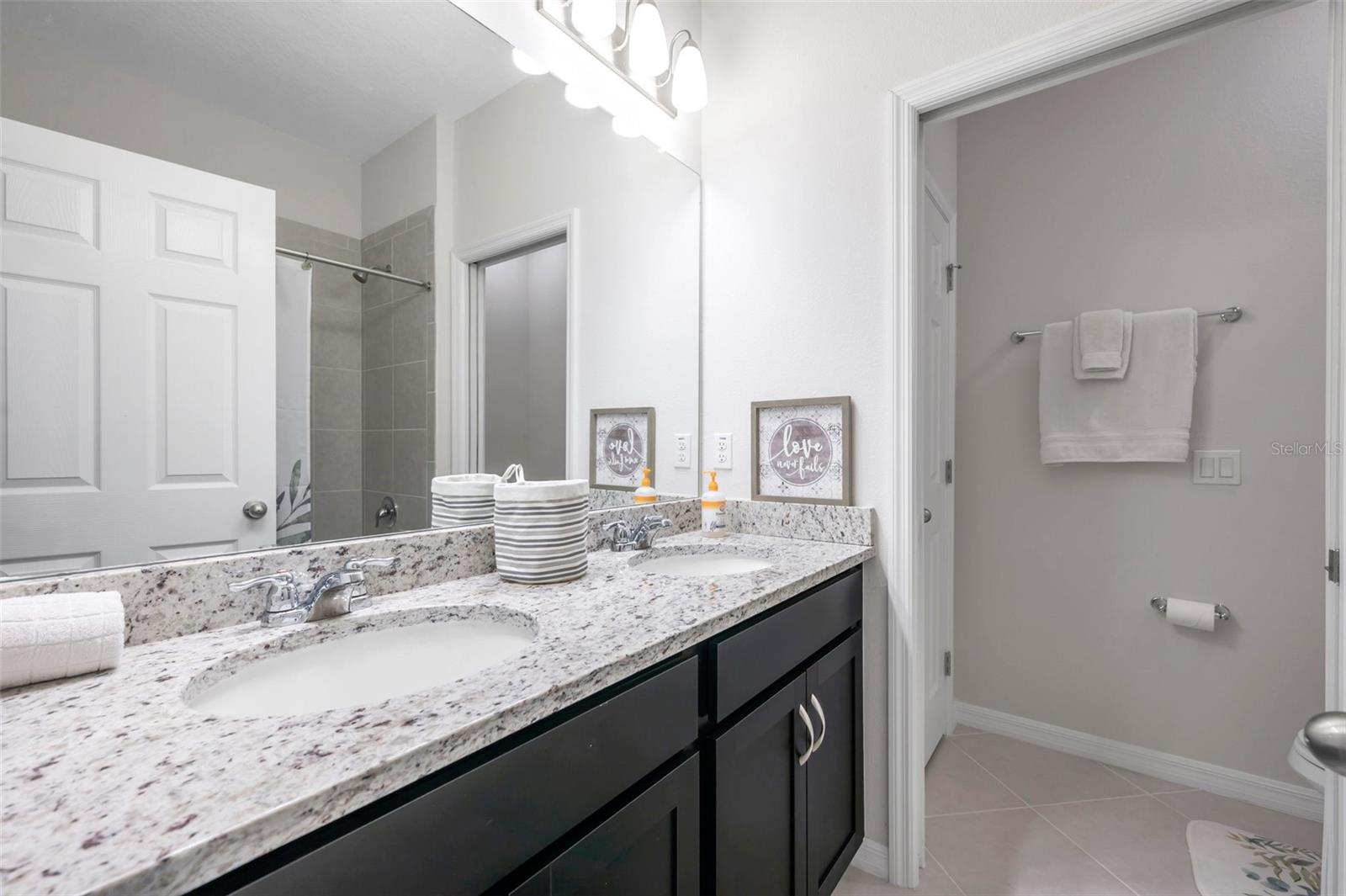 Image 33 of 55 For 4966 Avalon Park Boulevard