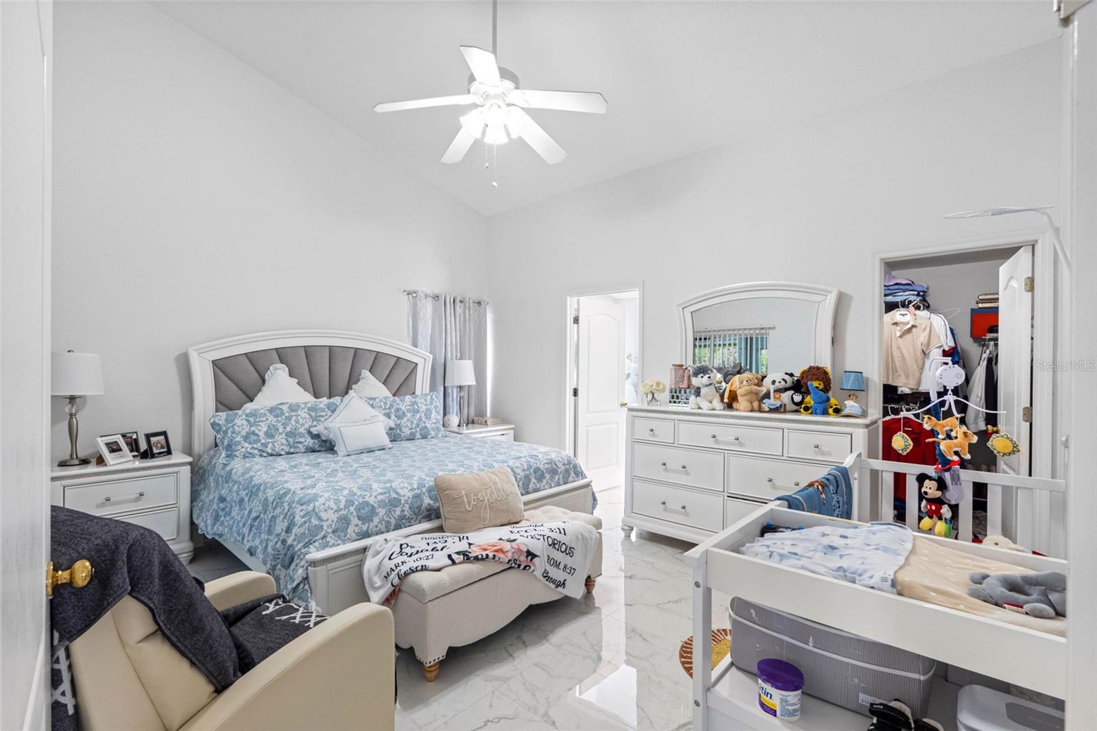 Image 17 of 32 For 3137 Castle Rock Circle