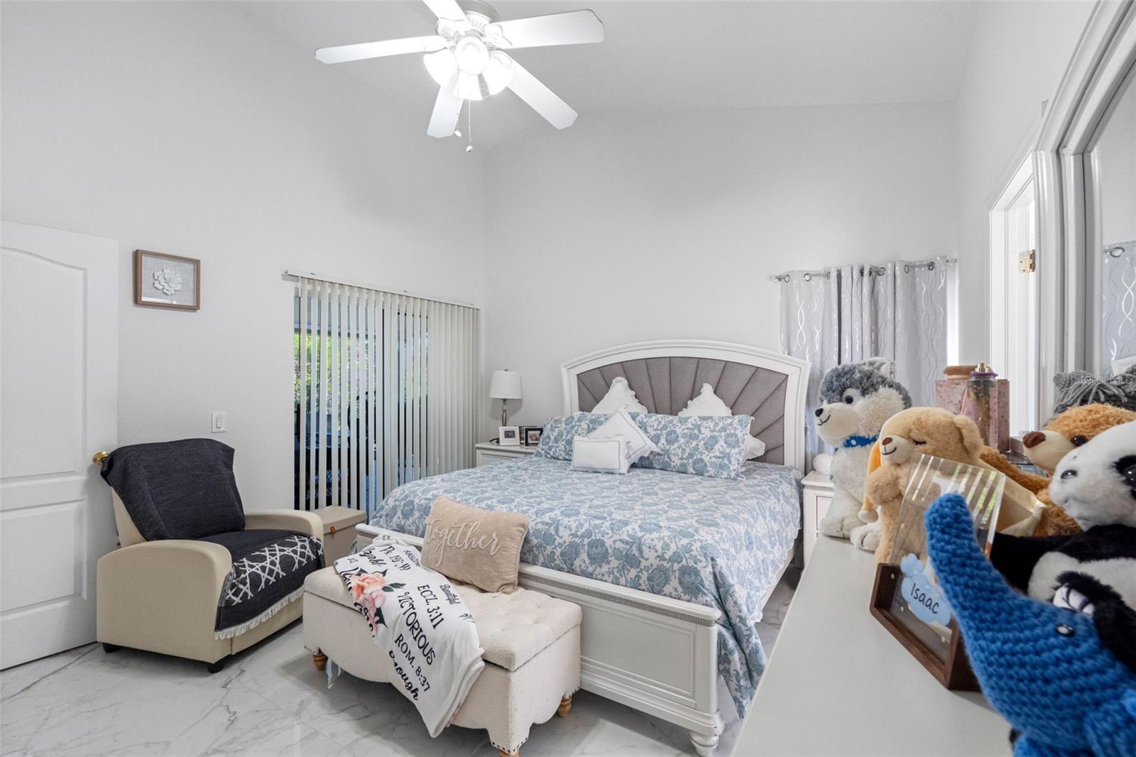 Image 18 of 32 For 3137 Castle Rock Circle