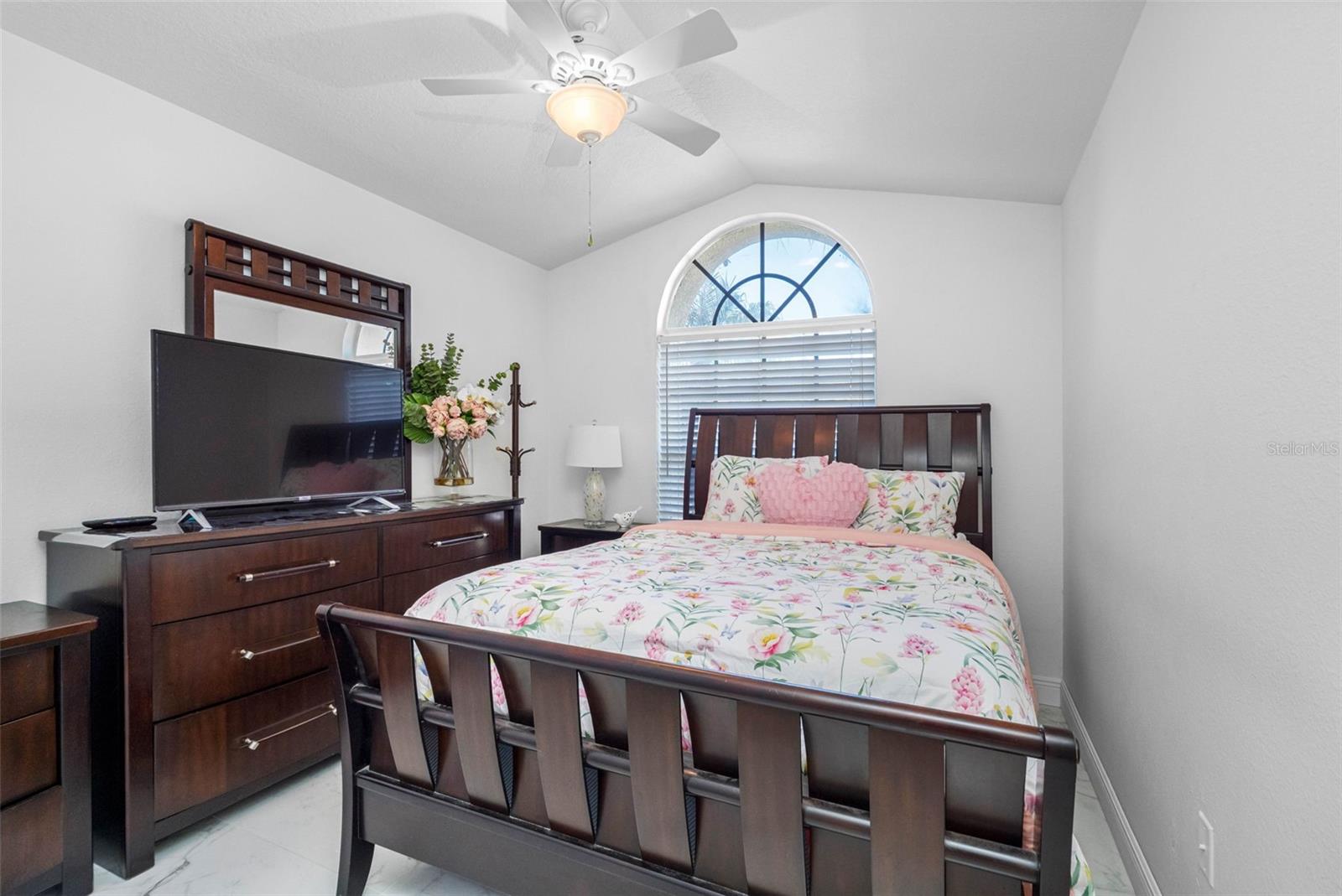 Image 25 of 32 For 3137 Castle Rock Circle