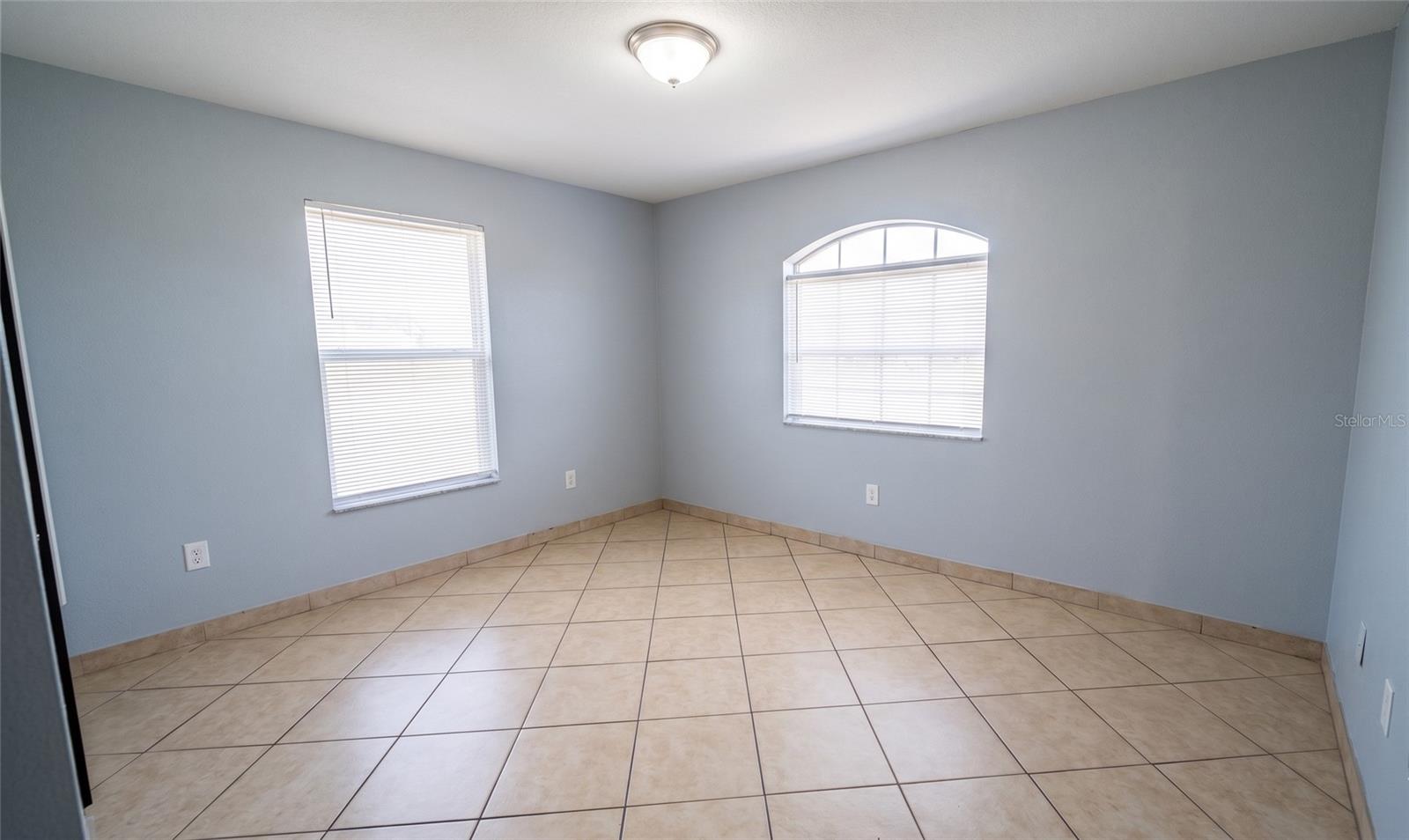 Image 10 of 12 For 1708 Genesee Street