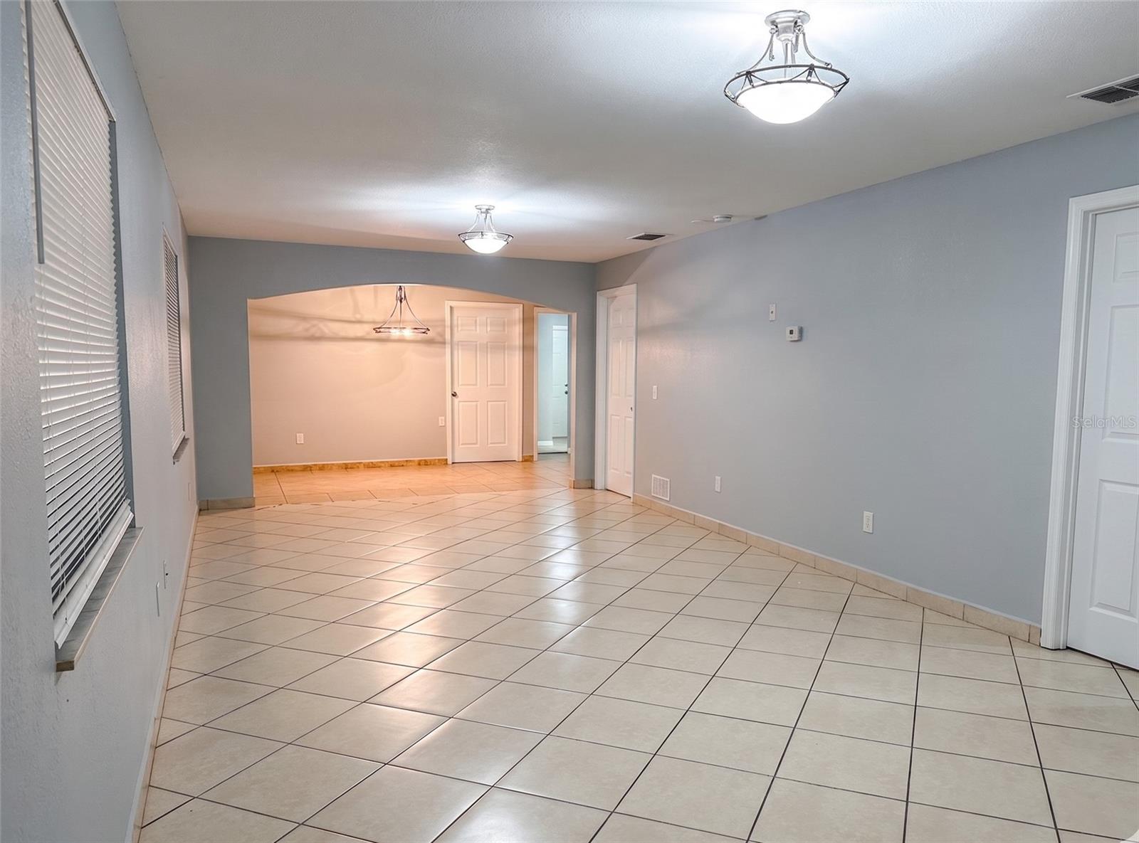 Image 3 of 12 For 1708 Genesee Street