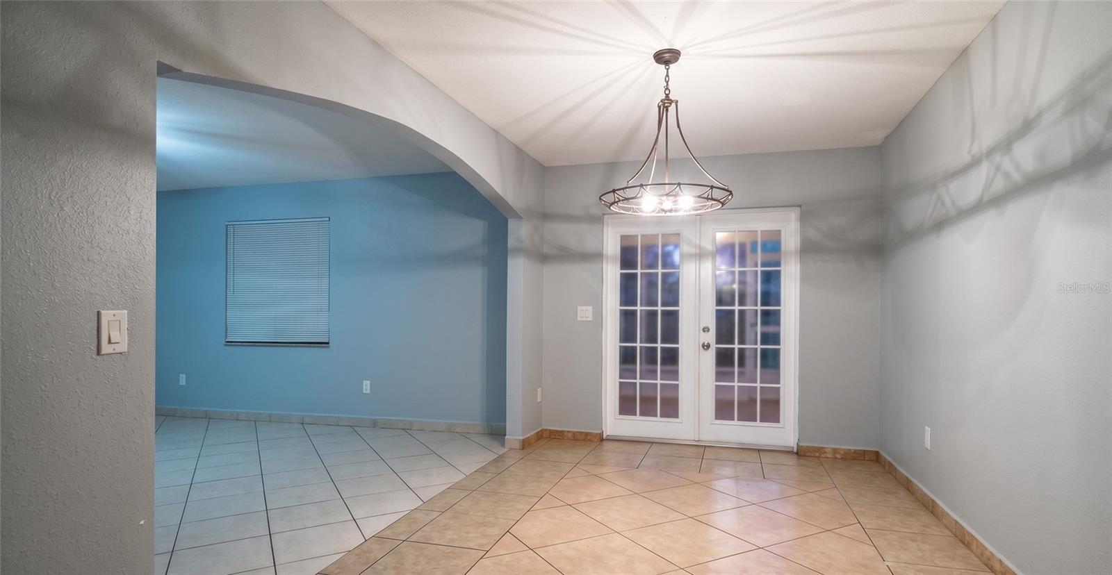 Image 4 of 12 For 1708 Genesee Street