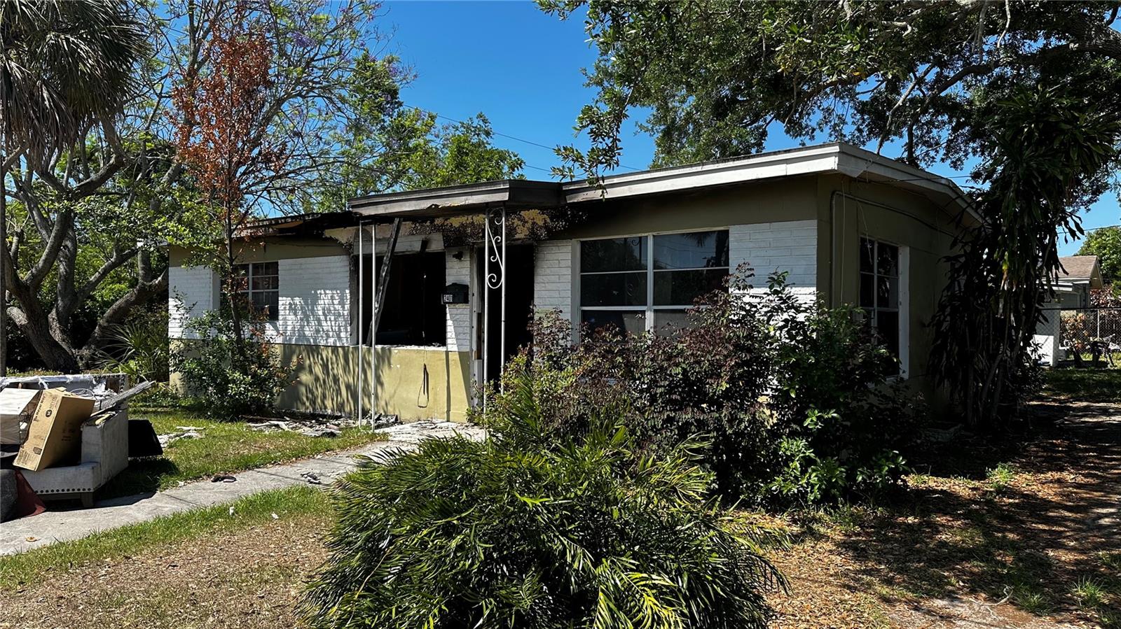 Image 10 of 10 For 2401 17th Avenue S