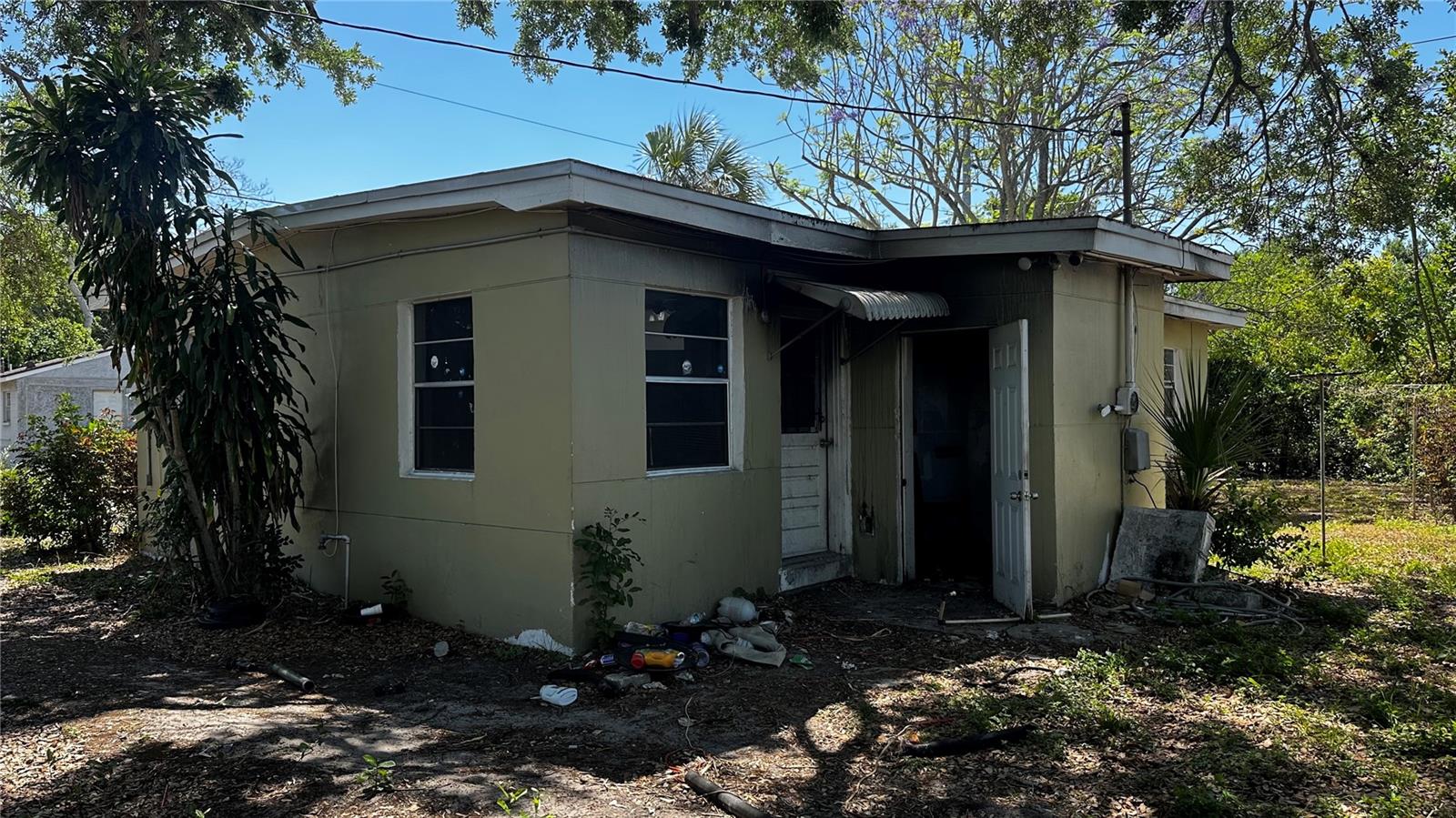 Image 4 of 10 For 2401 17th Avenue S