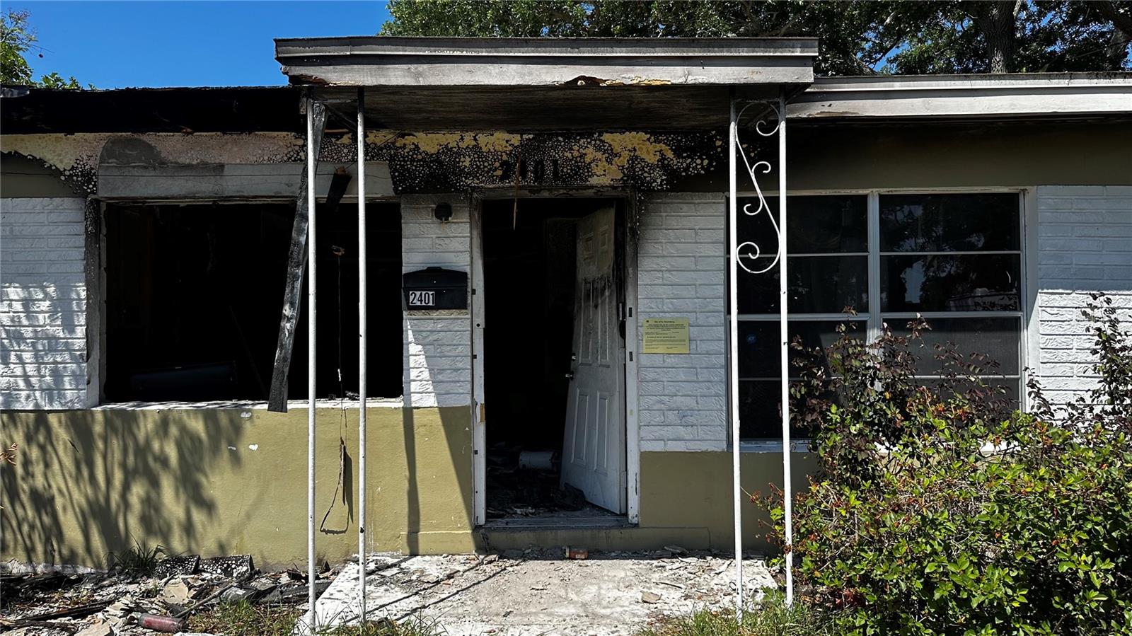 Image 5 of 10 For 2401 17th Avenue S