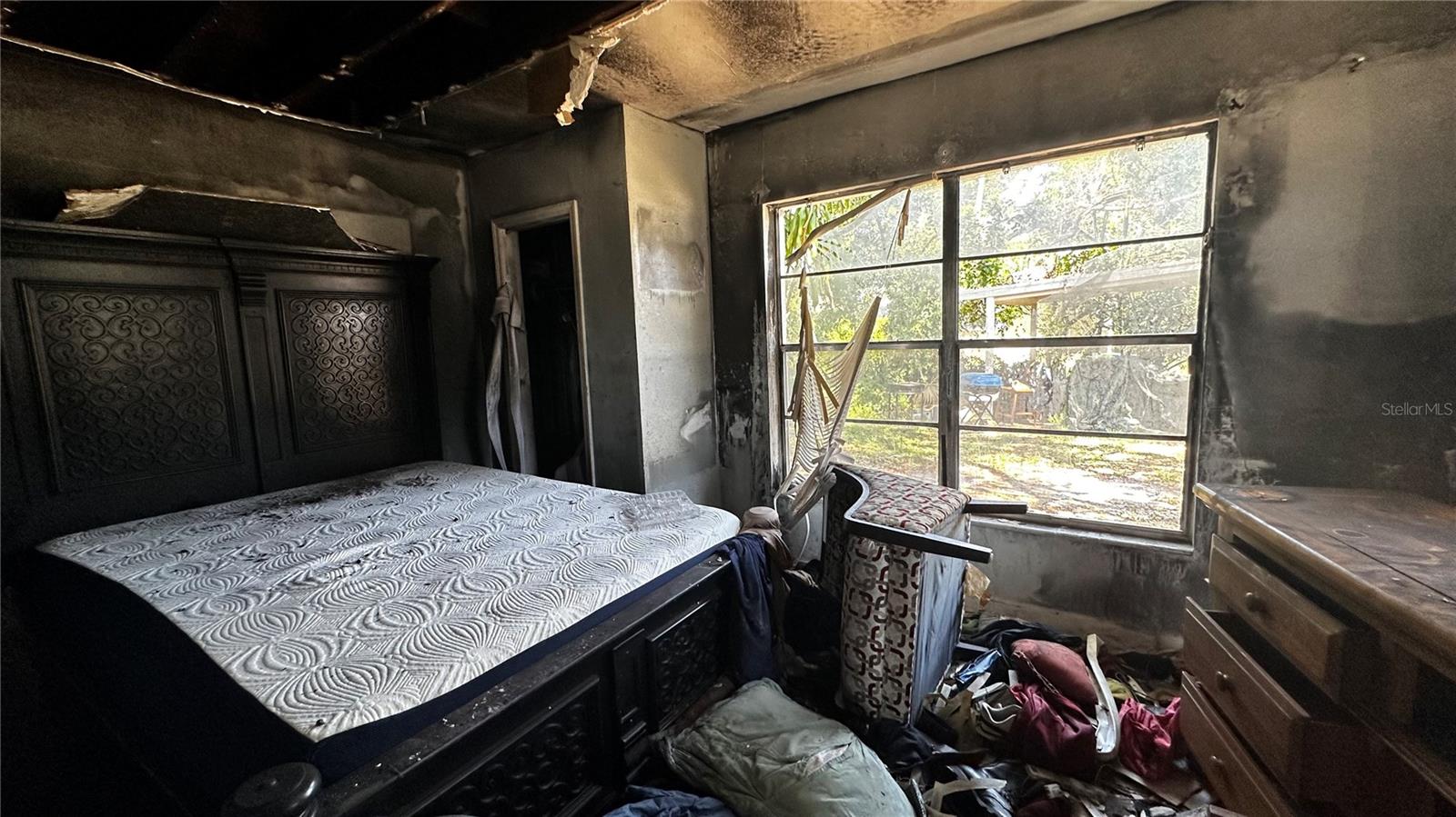 Image 8 of 10 For 2401 17th Avenue S