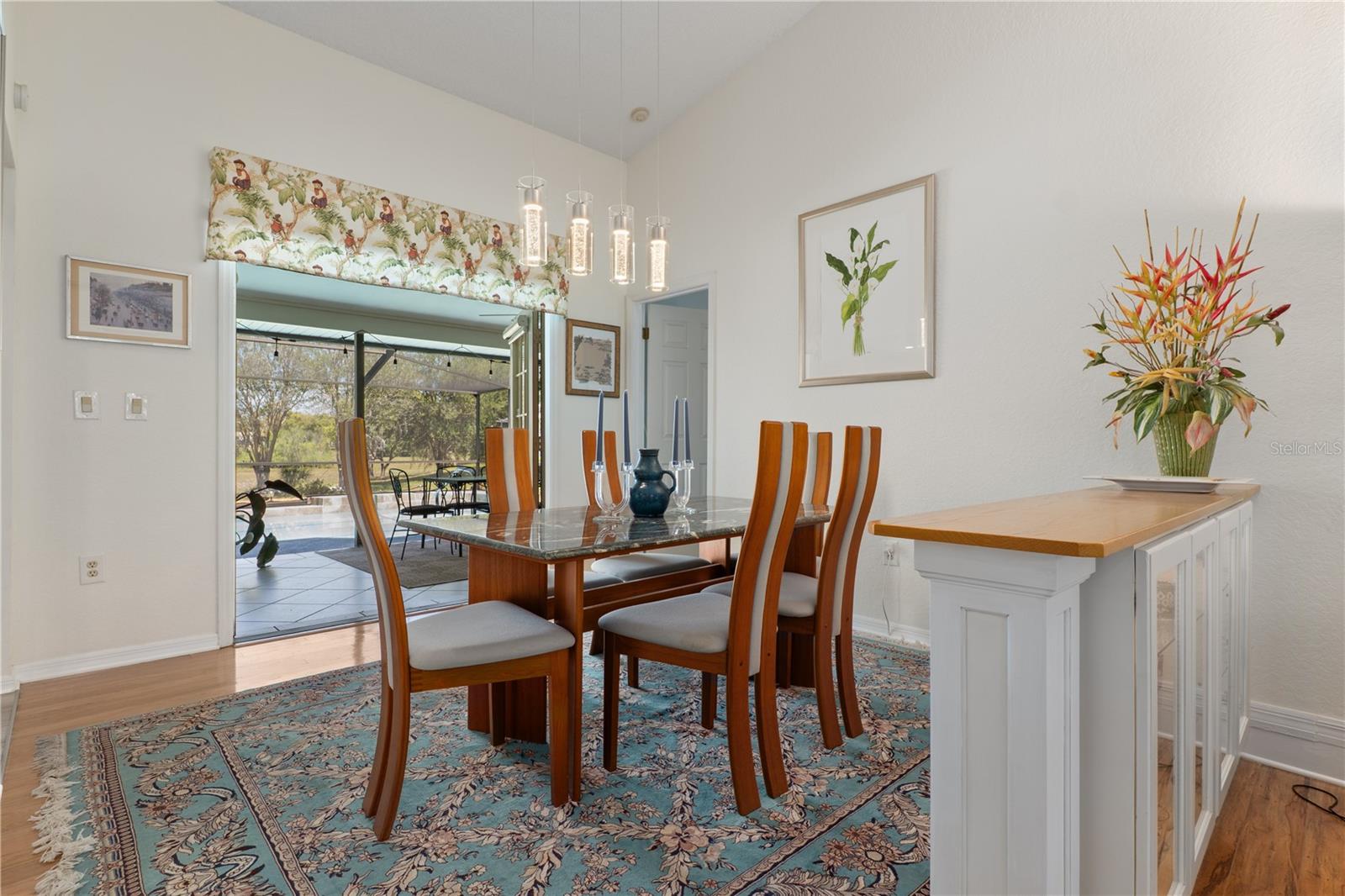 Listing photo id 8 for 18652 Autumn Lake Boulevard