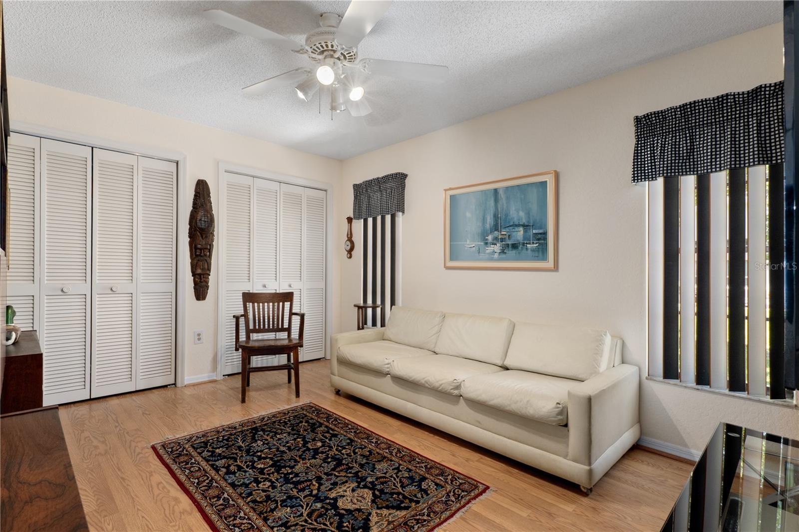 Listing photo id 20 for 18652 Autumn Lake Boulevard