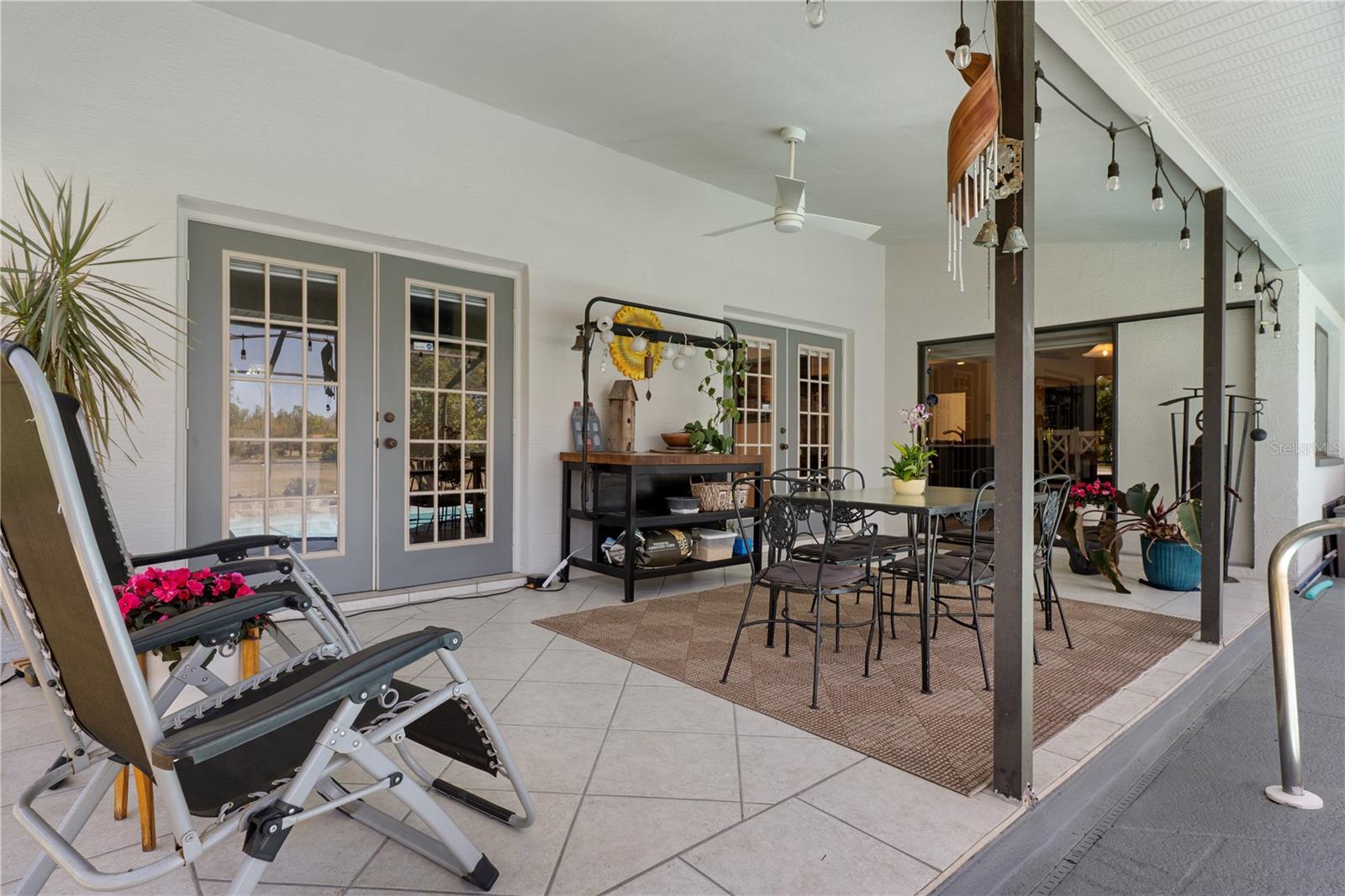 Listing photo id 36 for 18652 Autumn Lake Boulevard