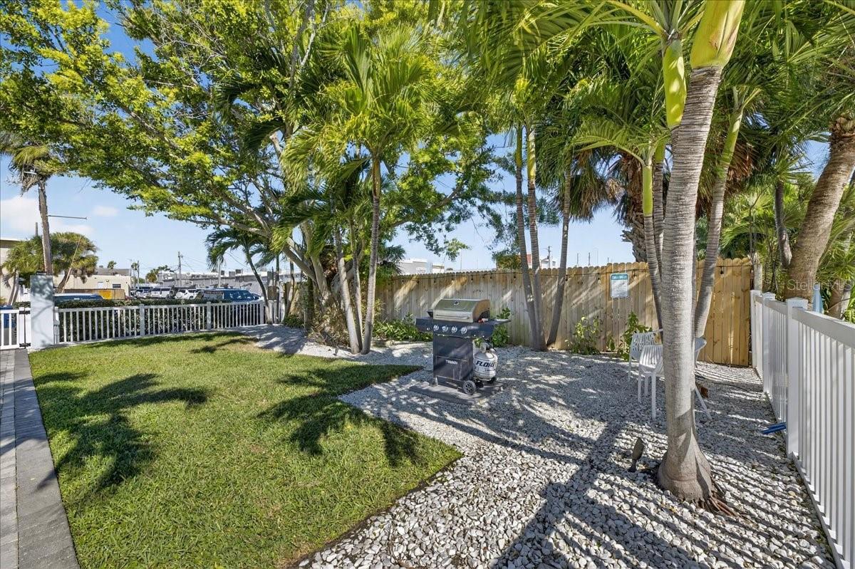 Image 21 of 84 For 523 72nd Avenue