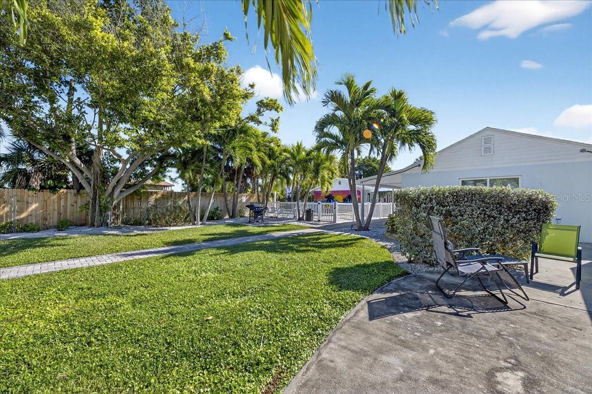 Image 24 of 84 For 523 72nd Avenue