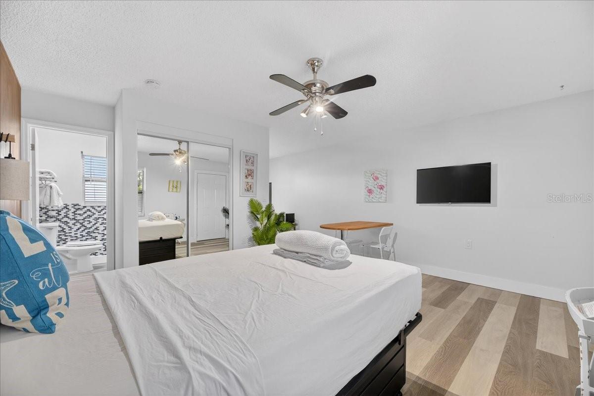 Image 41 of 84 For 523 72nd Avenue