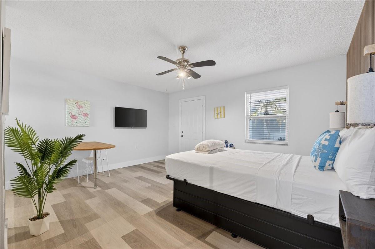 Image 42 of 84 For 523 72nd Avenue