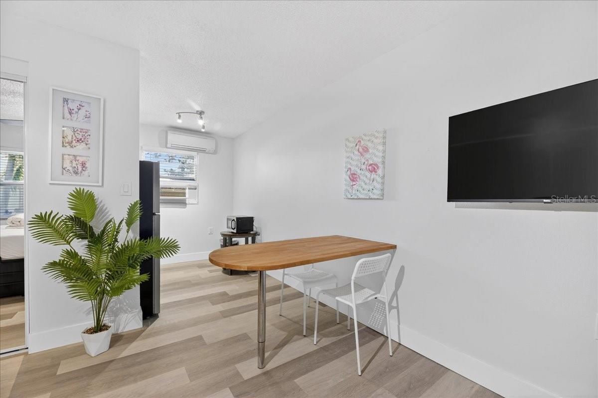 Image 45 of 84 For 523 72nd Avenue