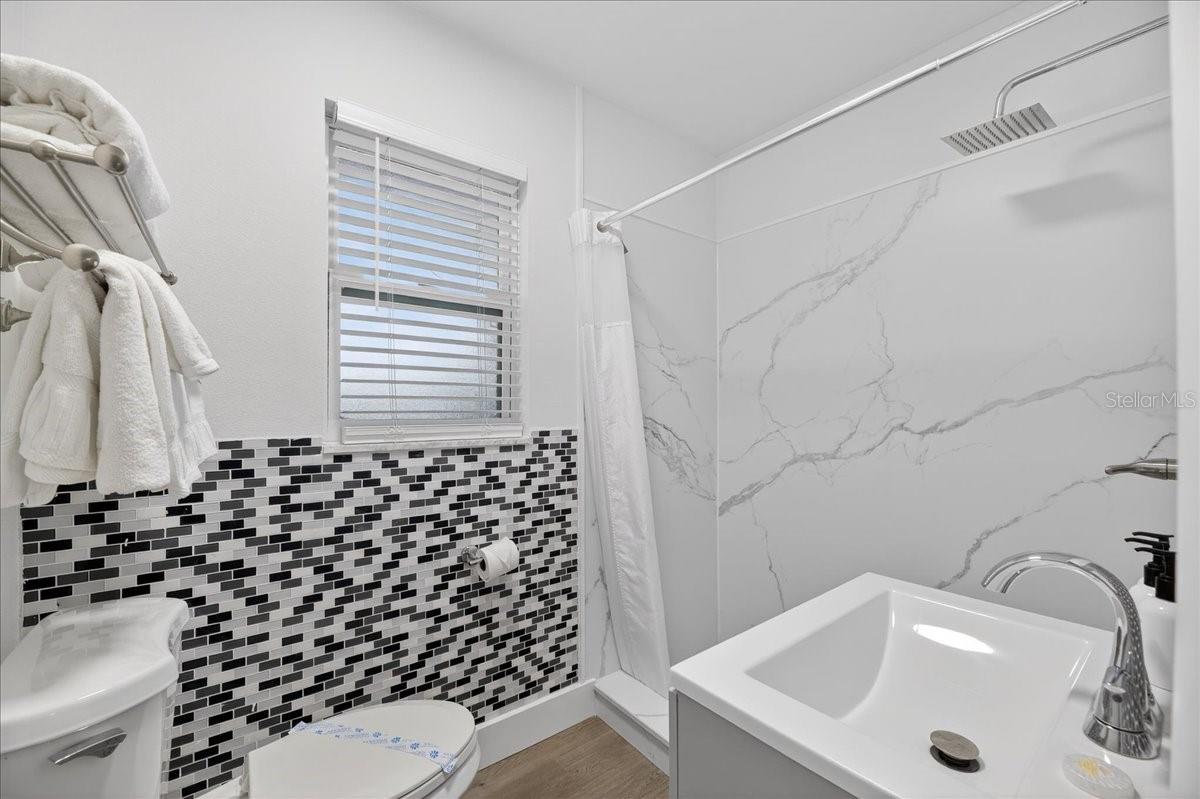 Image 51 of 84 For 523 72nd Avenue