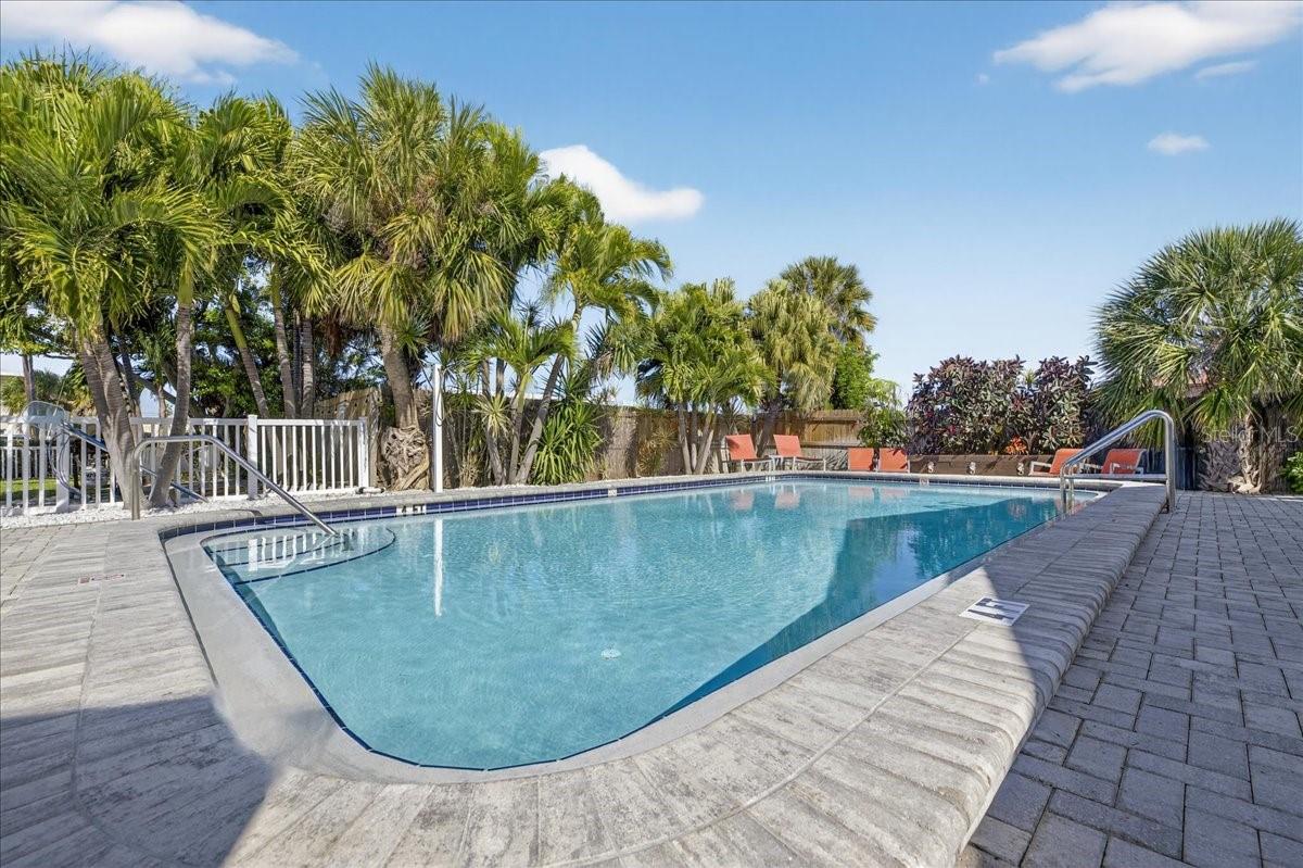 Image 7 of 84 For 523 72nd Avenue