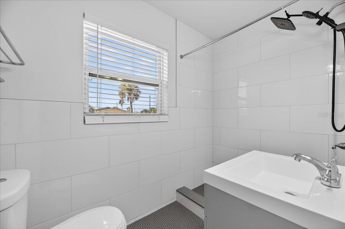 Image 78 of 84 For 523 72nd Avenue