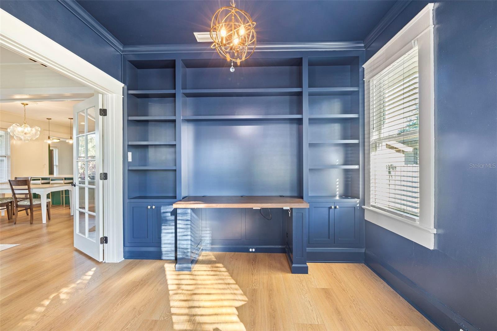 Image 14 of 33 For 5709 Suwanee Avenue