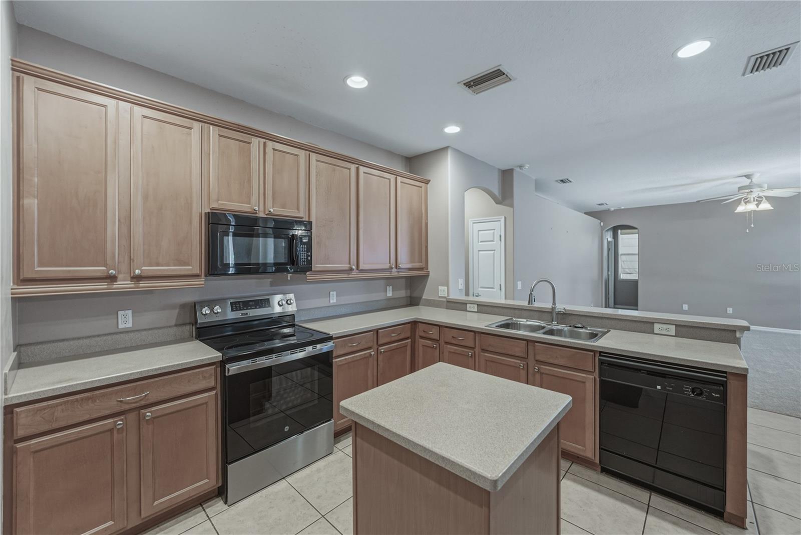 Image 27 of 54 For 1603 Grand Heritage Boulevard