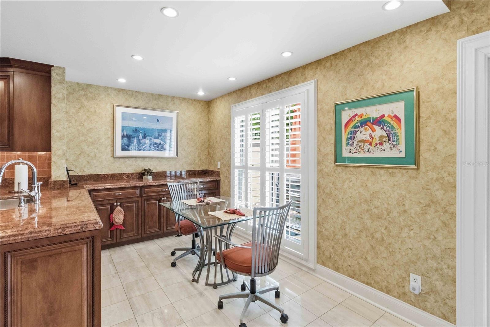 Image 11 of 43 For 5414 Crescent Drive