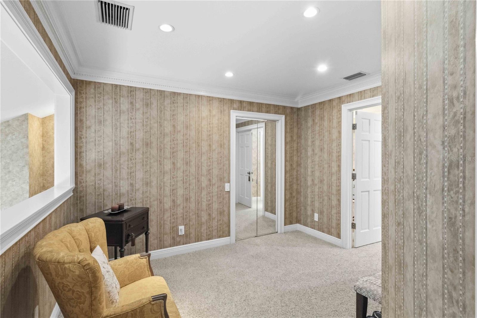 Image 20 of 43 For 5414 Crescent Drive