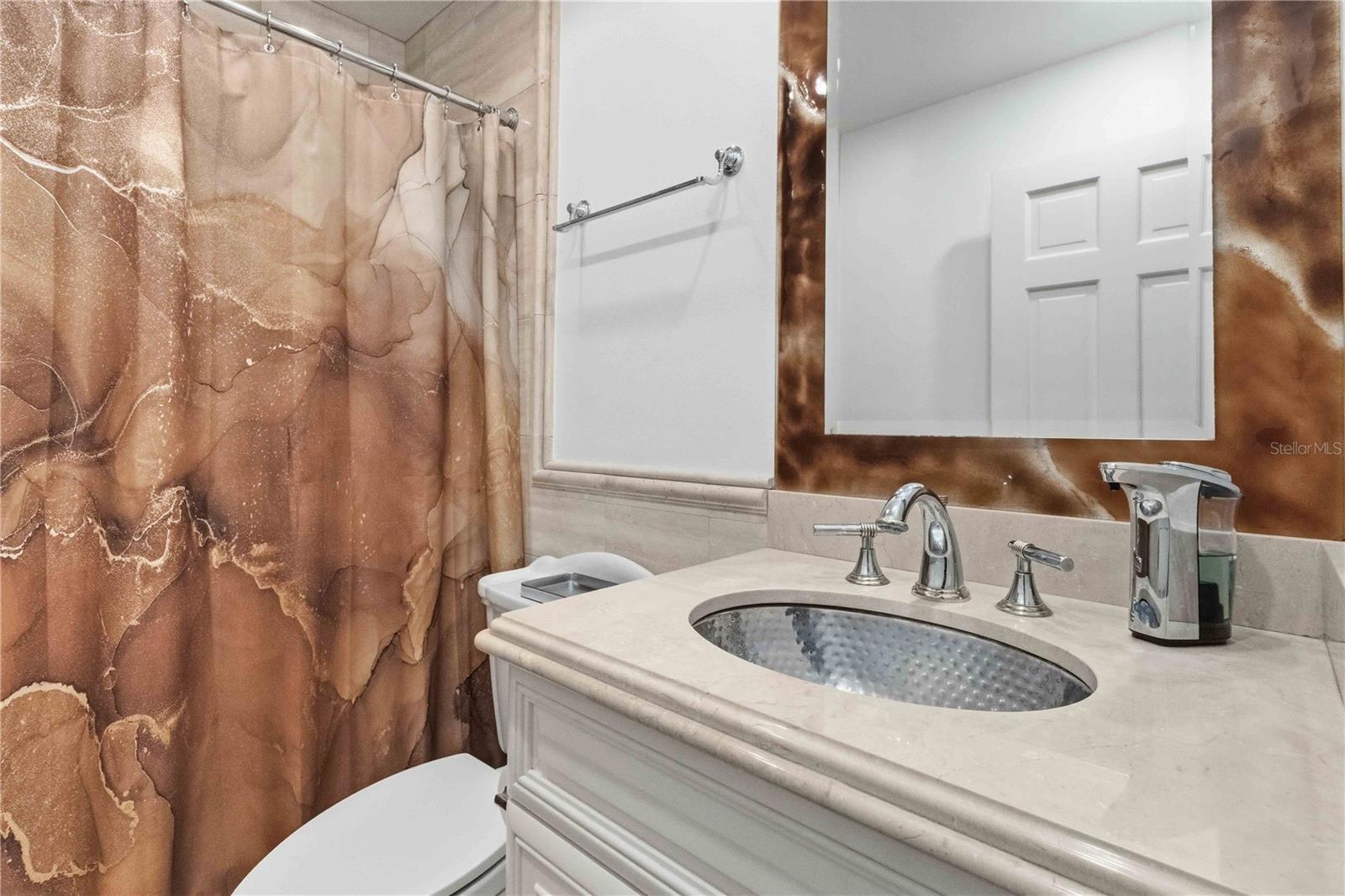 Image 23 of 43 For 5414 Crescent Drive