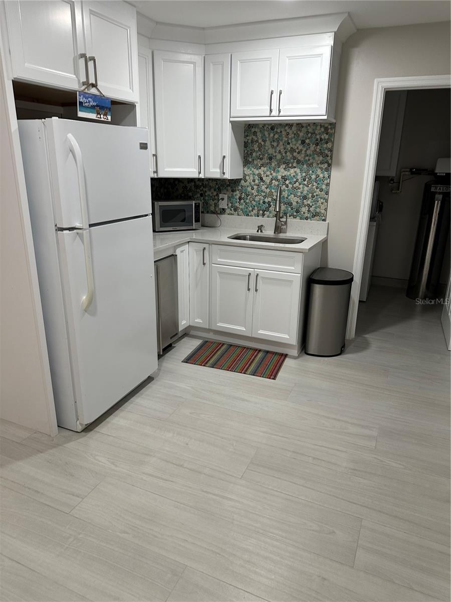 Image 19 of 27 For 745 Eldorado Avenue