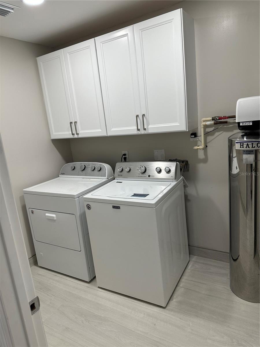 Image 20 of 27 For 745 Eldorado Avenue